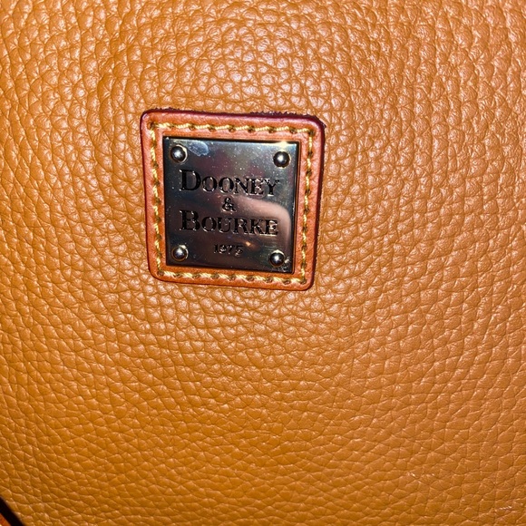 Dooney and bourke purse - Picture 2 of 12
